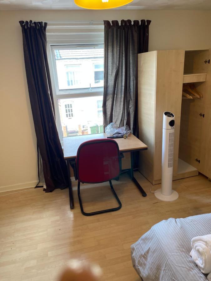 סאות'המפטון Blackberry Rooms Self-Catering מראה חיצוני תמונה