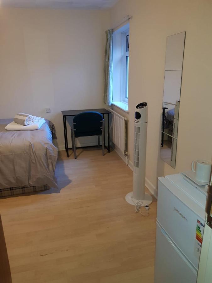 סאות'המפטון Blackberry Rooms Self-Catering מראה חיצוני תמונה